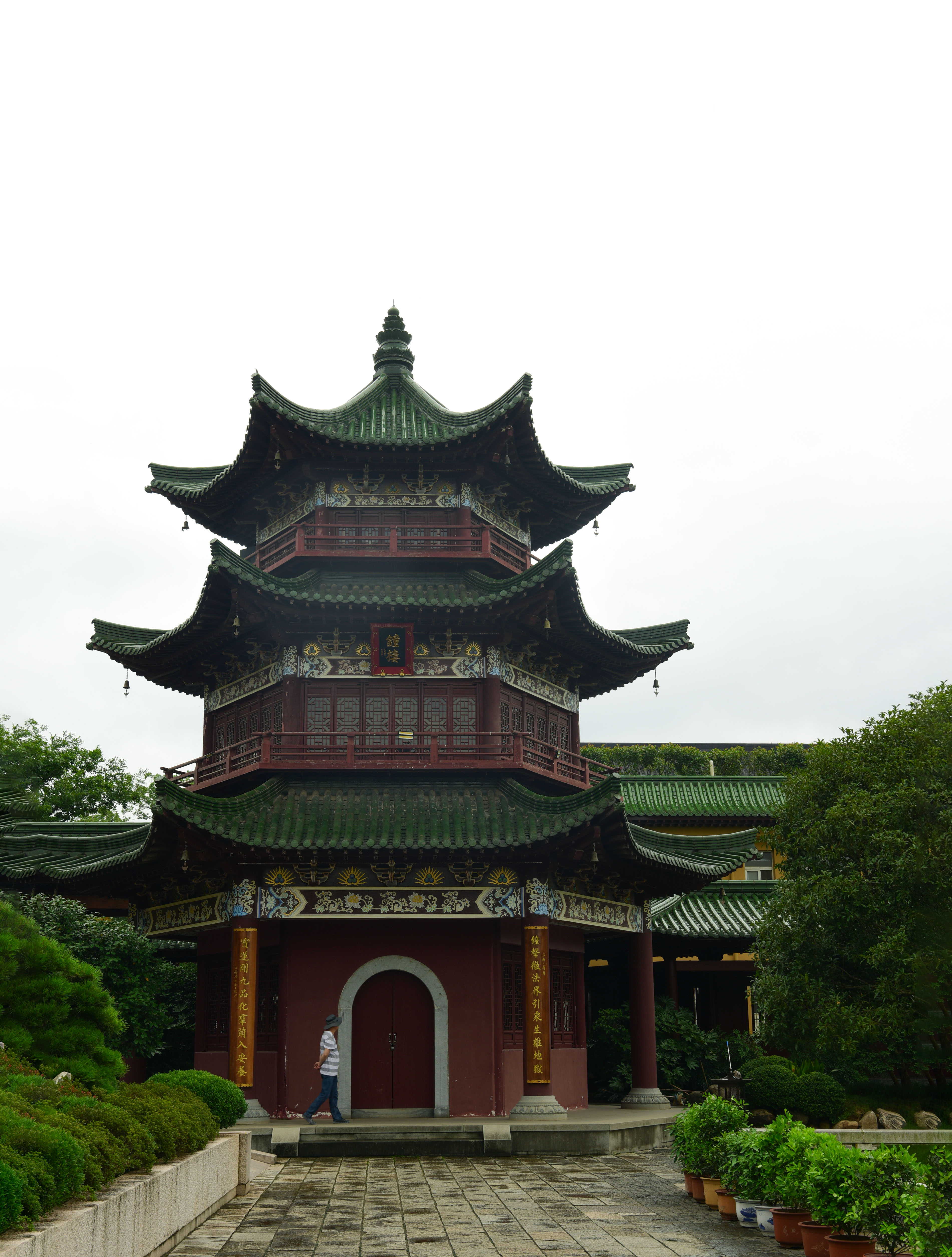 庐山东林寺，这座1600余年古刹，是中国一大佛门圣地，神奇惊叹