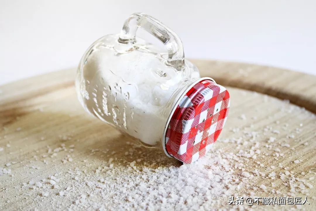 做面包普通高筋粉可以吗,做面包可以不加盐