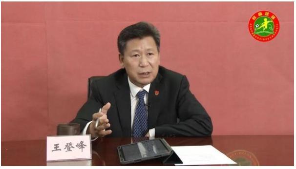 幼儿足球教学视频教程,上足球运球课注意事项