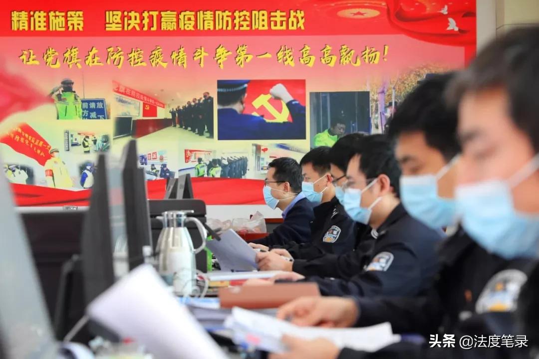 民警一个月不回家,警察忙到一个月不回家