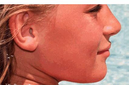 再说一次：女人一旦40，出门戴帽子，瞧下图，40像20，谁戴谁美