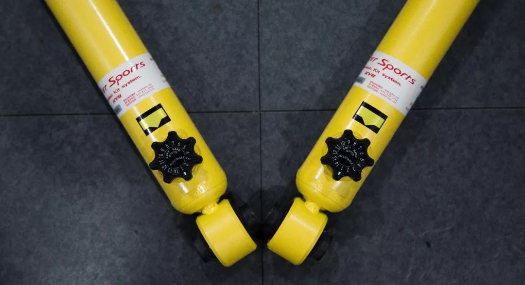 特斯拉modely避震改装,特斯拉modely改装避震