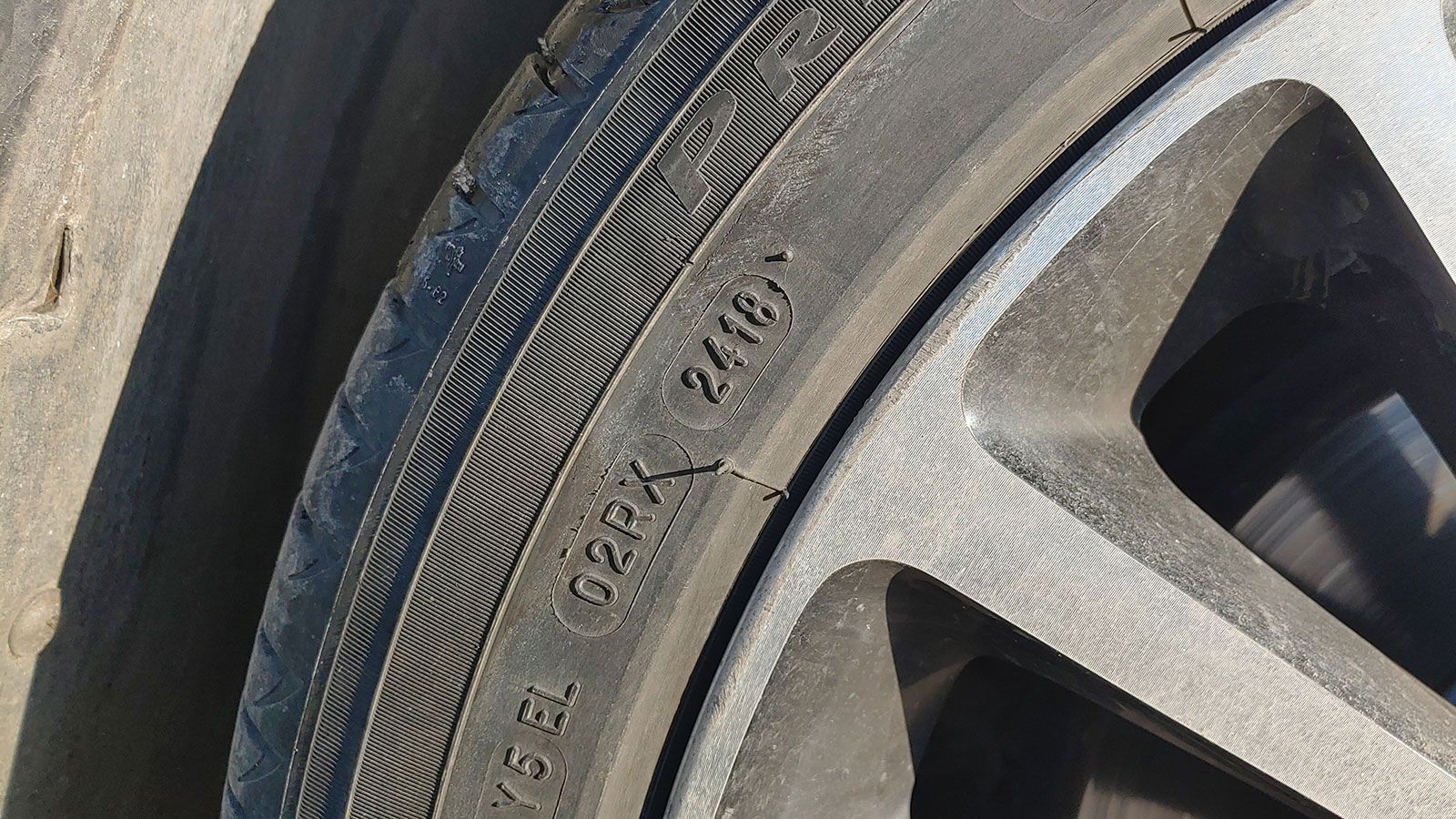 这辆*萨特帕**御尊版1.8T性价比不错：大半喷涂5年半价