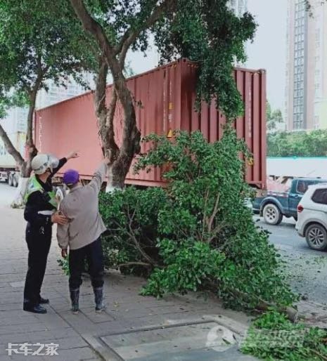 撞倒停放的摩托车走掉算逃逸吗,撞东西肇事逃逸处罚标准