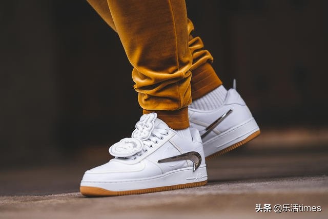 travisscott穿搭,球鞋airjordan1xtravisscott