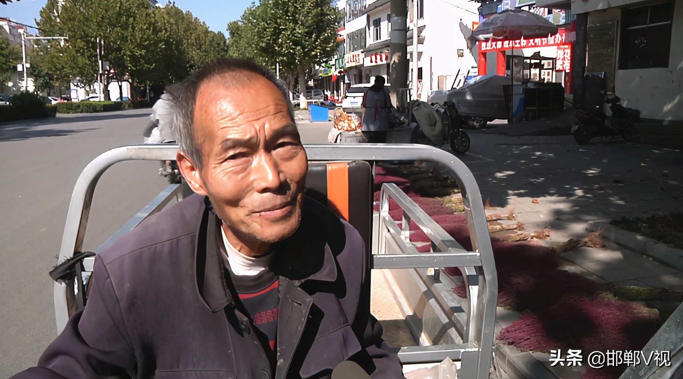 老式扫帚手工,老手艺扎扫帚