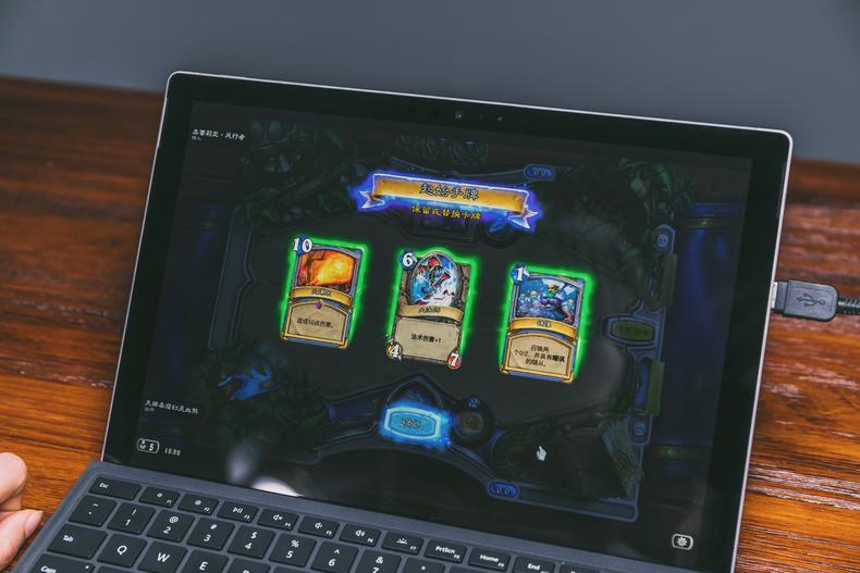 微软surfacepro6可以安装win11,微软surfacepro6可以玩游戏吗