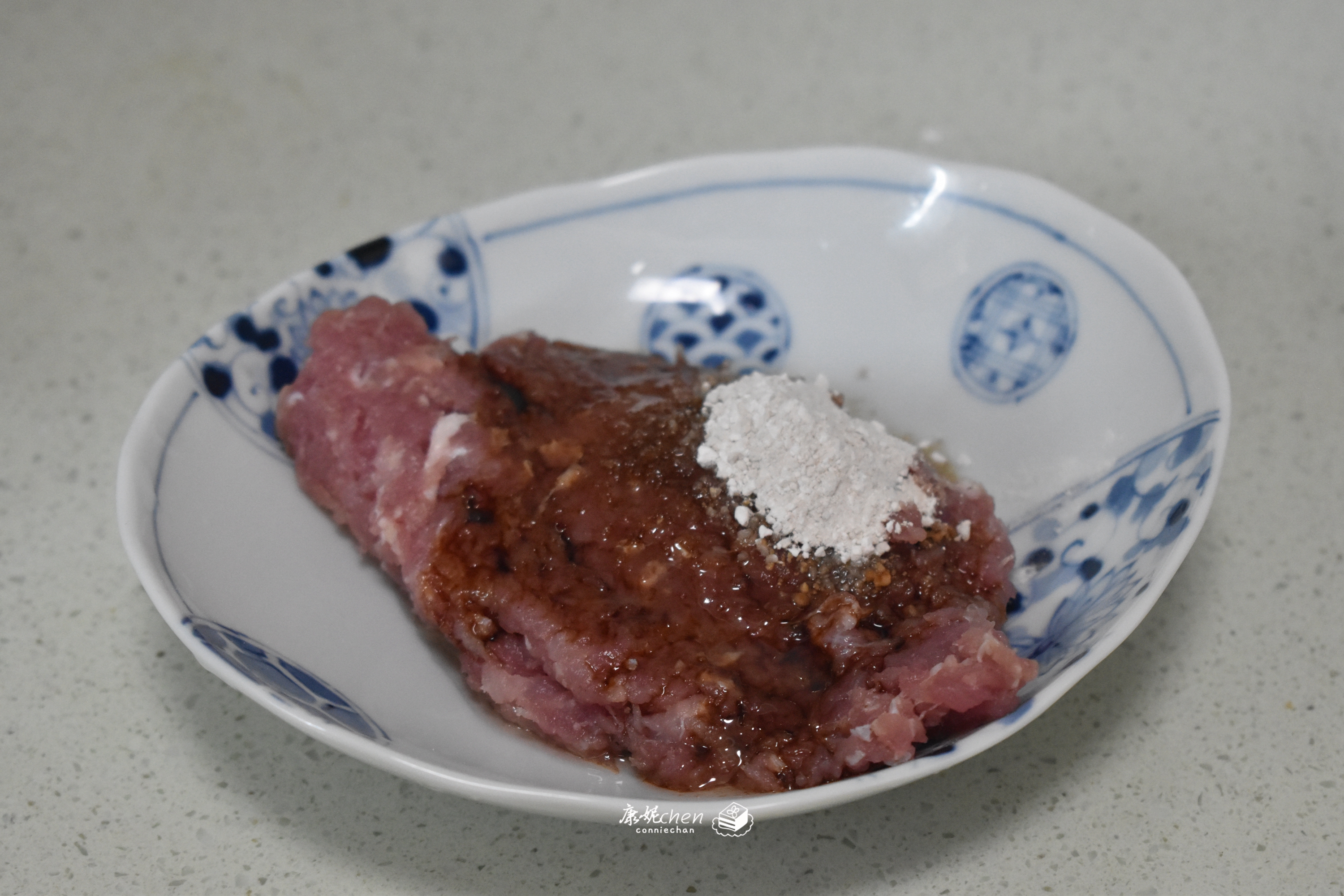 这早餐广东人天天吃，蒸一蒸卷一卷，嫩滑美味，北方朋友超喜欢