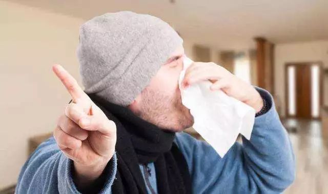 抑郁脱发小妙招,怎么样减少脱发并生发