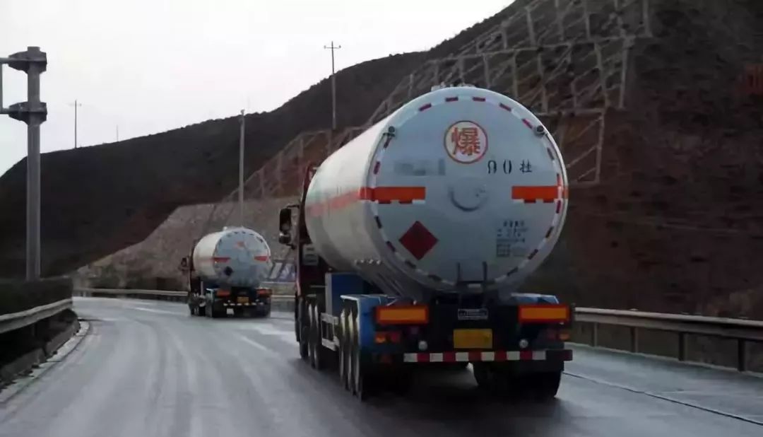惊现8吨危化品非法转运！新条例1日实施，货主最高罚款20w