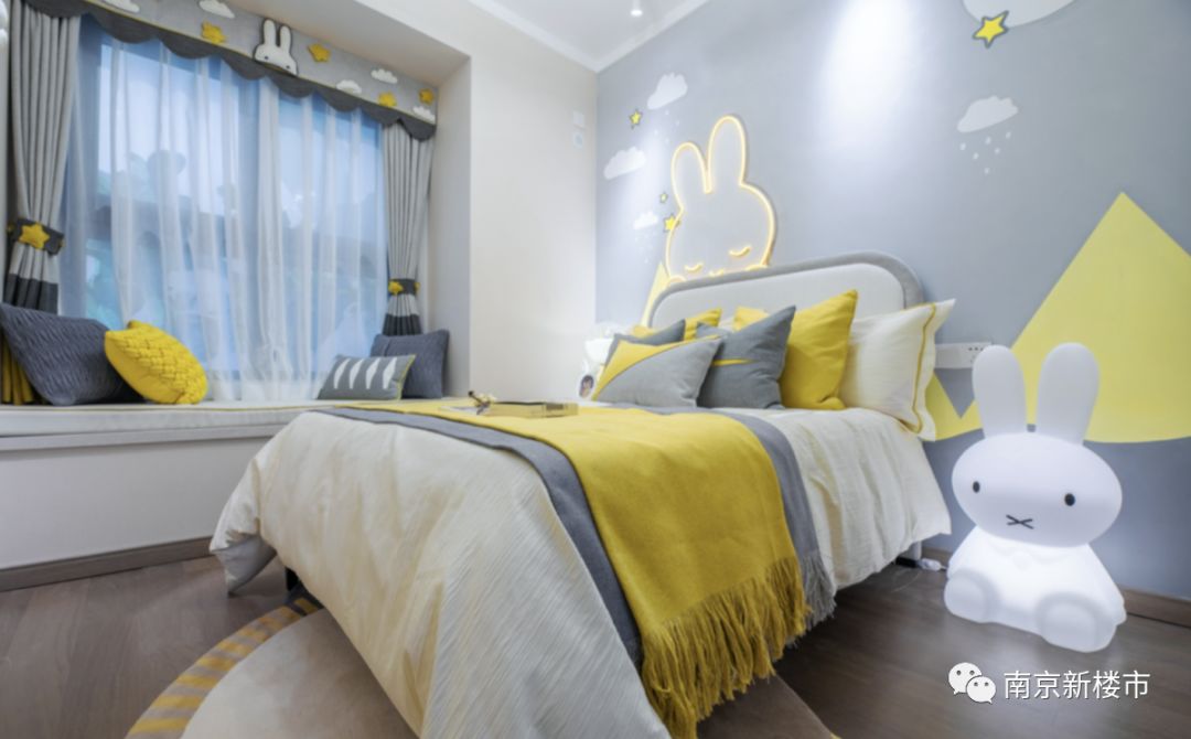 南京首付68w地铁口别墅,南京岔路口180万精装三房