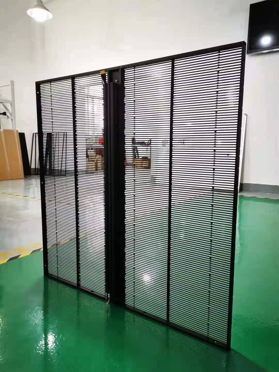 幕墙led显示屏制作,led透明屏和玻璃幕墙哪个好