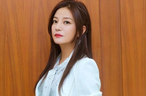 杨紫黄晓明谈赵薇,赵薇和黄晓明杨紫