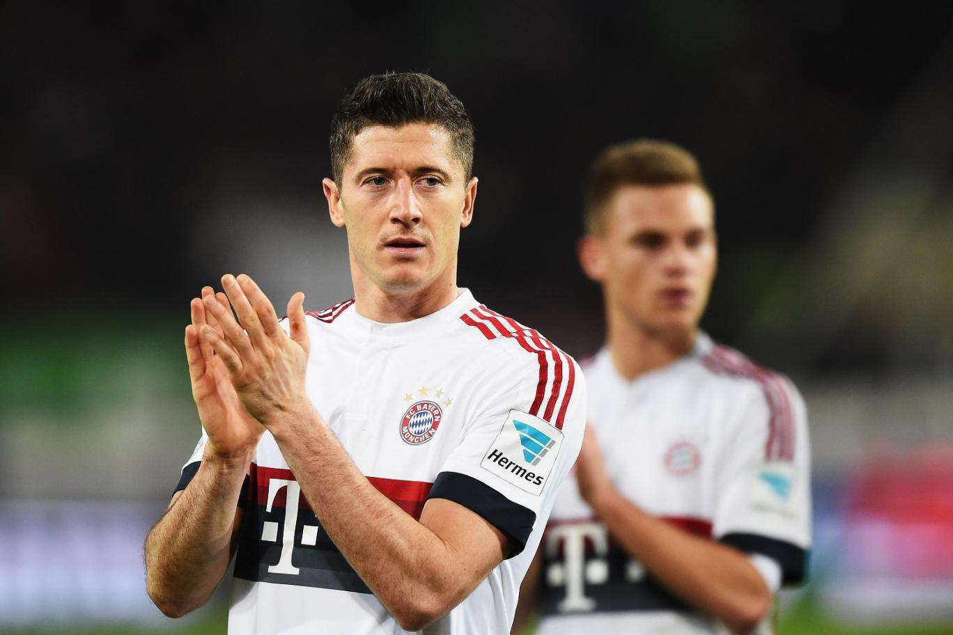 世界足坛十大顶级中锋,世界足坛十大中锋