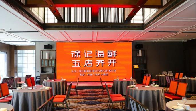 明天母亲节，与其给母亲留个清净，不如带她吃顿好的