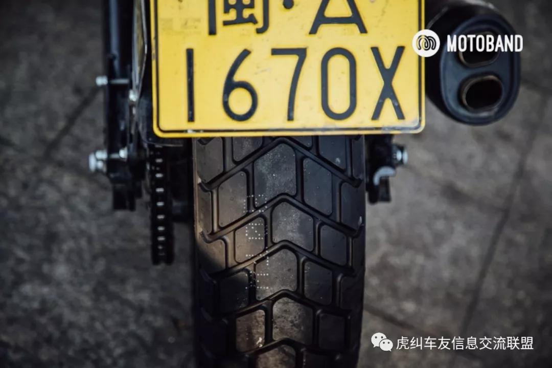 贝纳利幼狮500辐条轮爆胎,贝纳利幼狮500公路版改牌照架