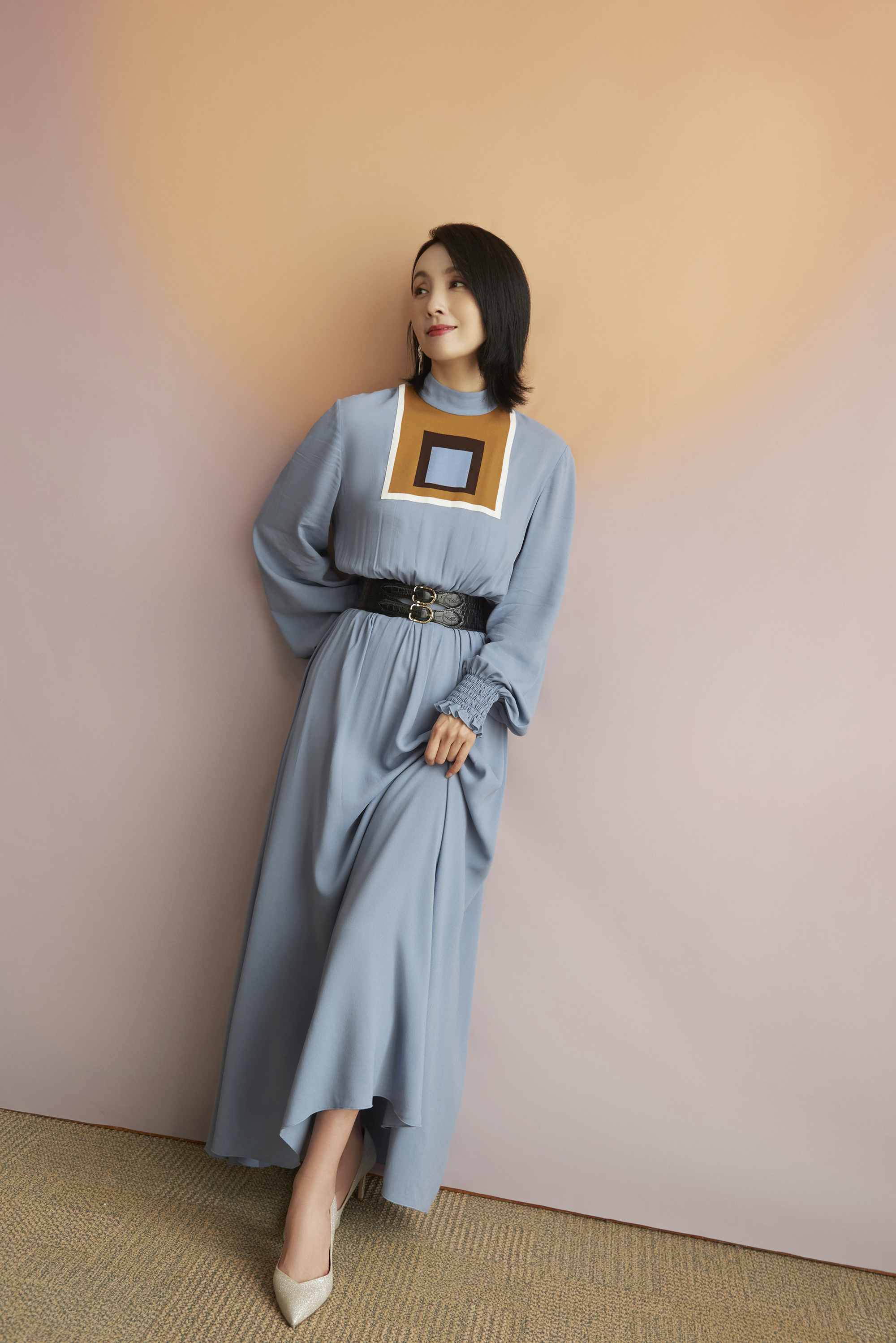 陶虹绿色丝绒小孩西装 (陶虹末代皇帝红裙)