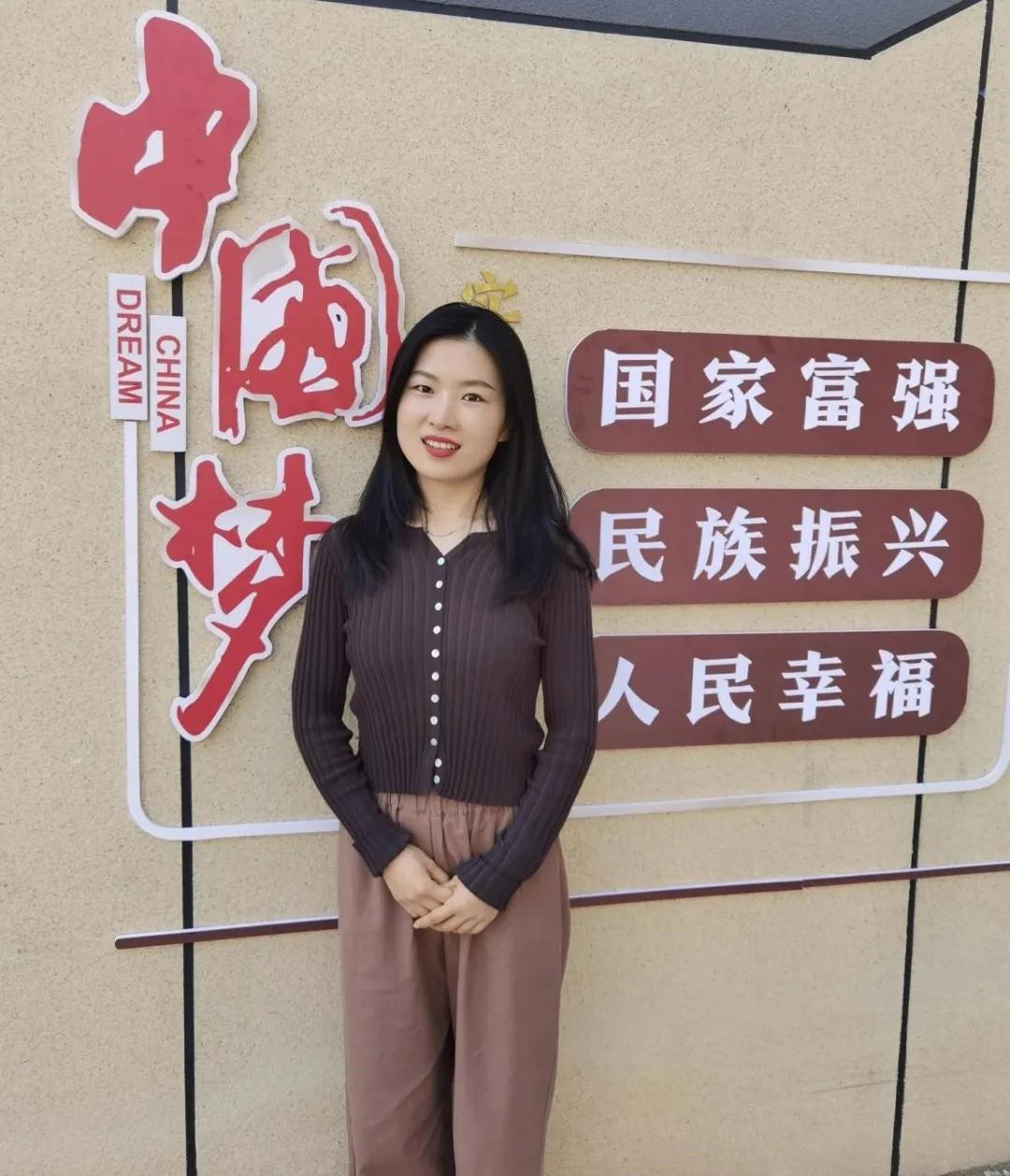 金陵小学和南师附小哪个好一些,金陵小学仙林湖校区一学期学费