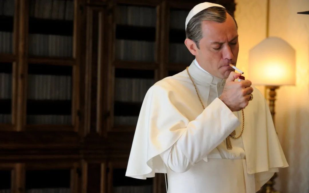 凡尔赛学经典反例，这部电影讲述了虚假繁荣的极端