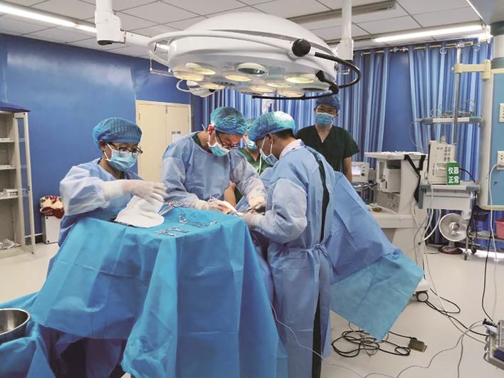 医路格桑花绽放曲麻莱——记抚顺市第十四届“百姓雷锋”优秀团队抚顺市中心医院援青医疗队