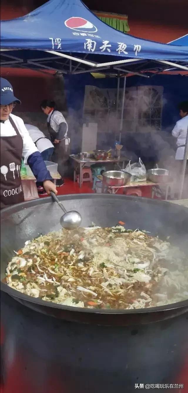 来兰州必须打卡的地方南门夜市,兰州必打卡夜市好去处