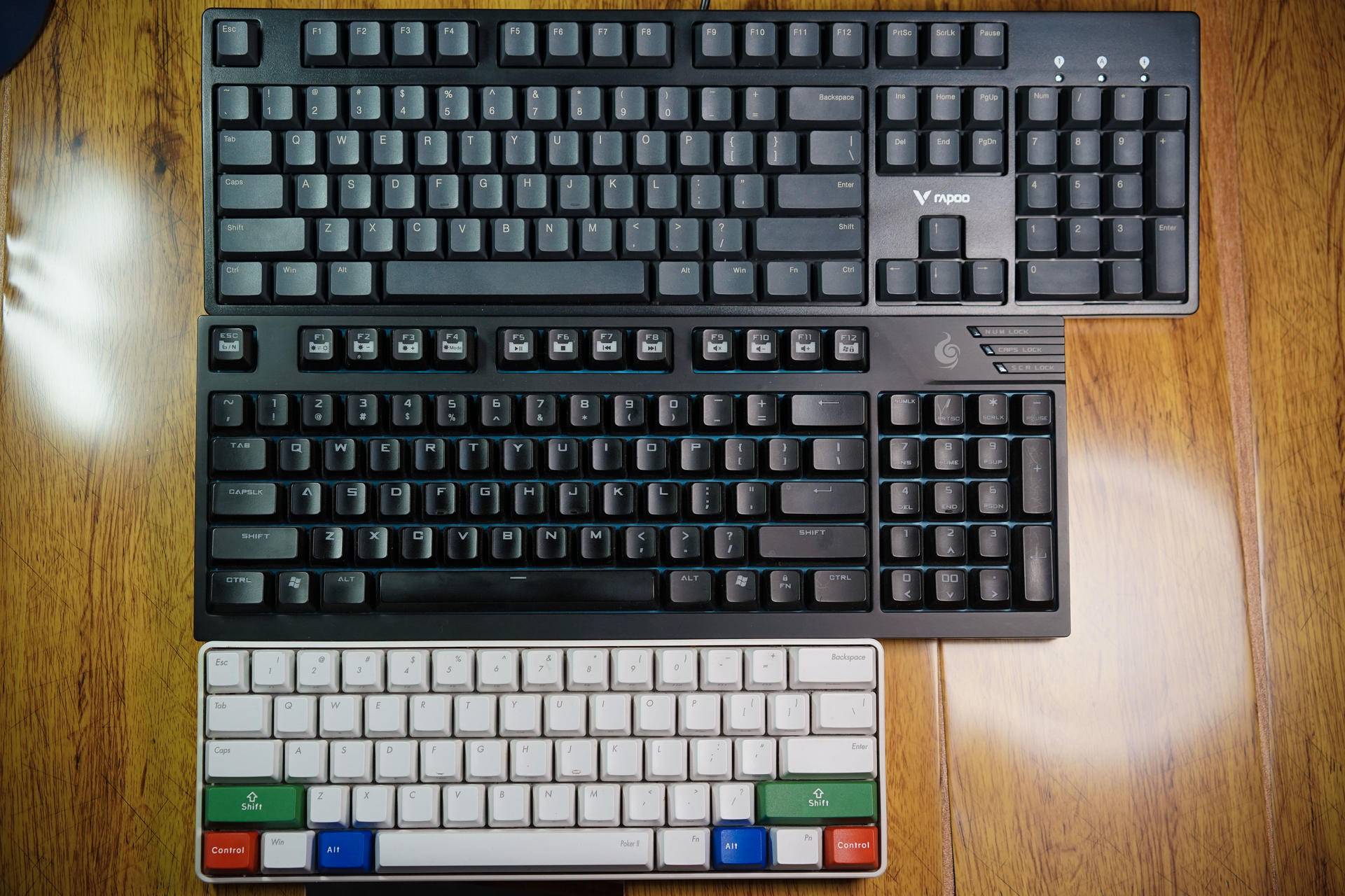 雷柏v860和达尔优a87哪个好用,性价比键盘茶轴推荐