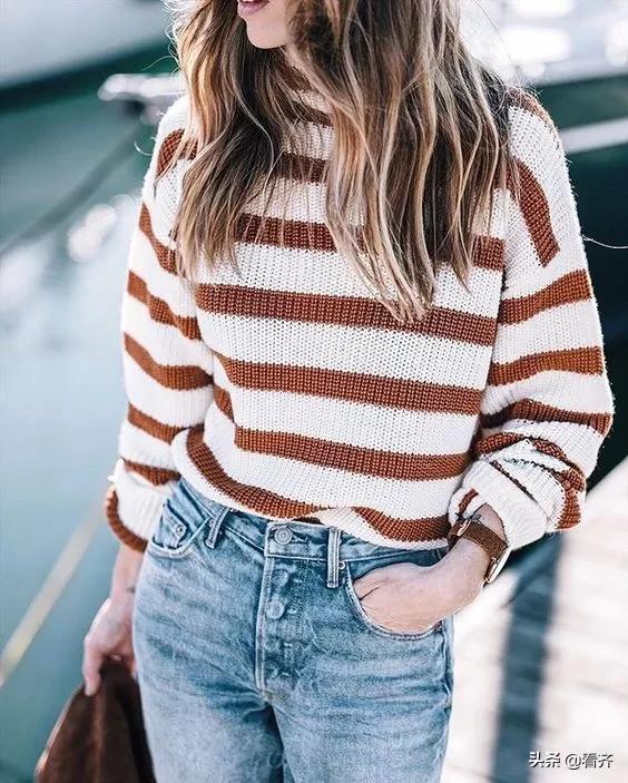 毛衣变形了怎么洗才能恢复原样,毛衣变形了怎么办小妙招