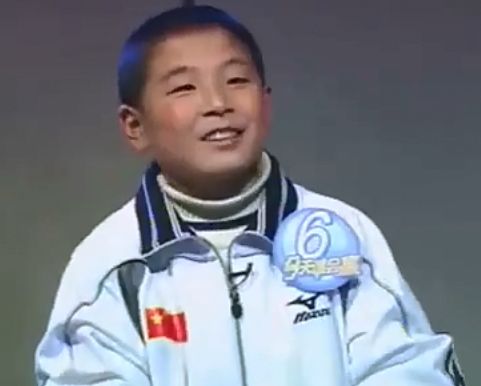 最喜欢的足球运动员照片及介绍,最出名的五个足球运动员