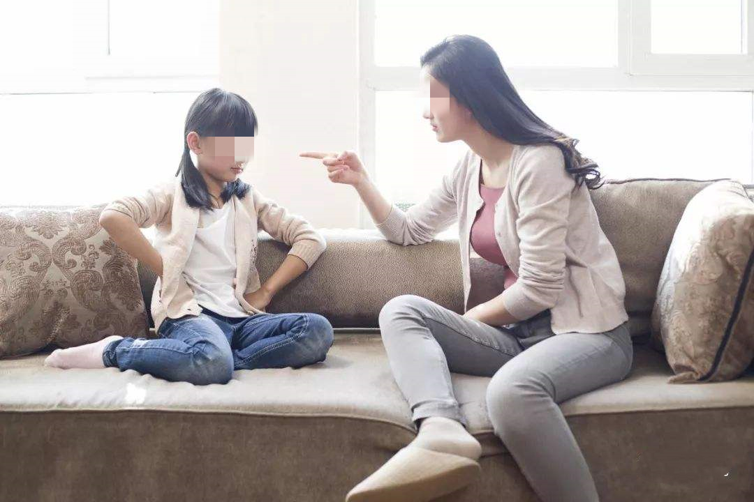 女孩被夹家属回应,女儿夹脚的影响