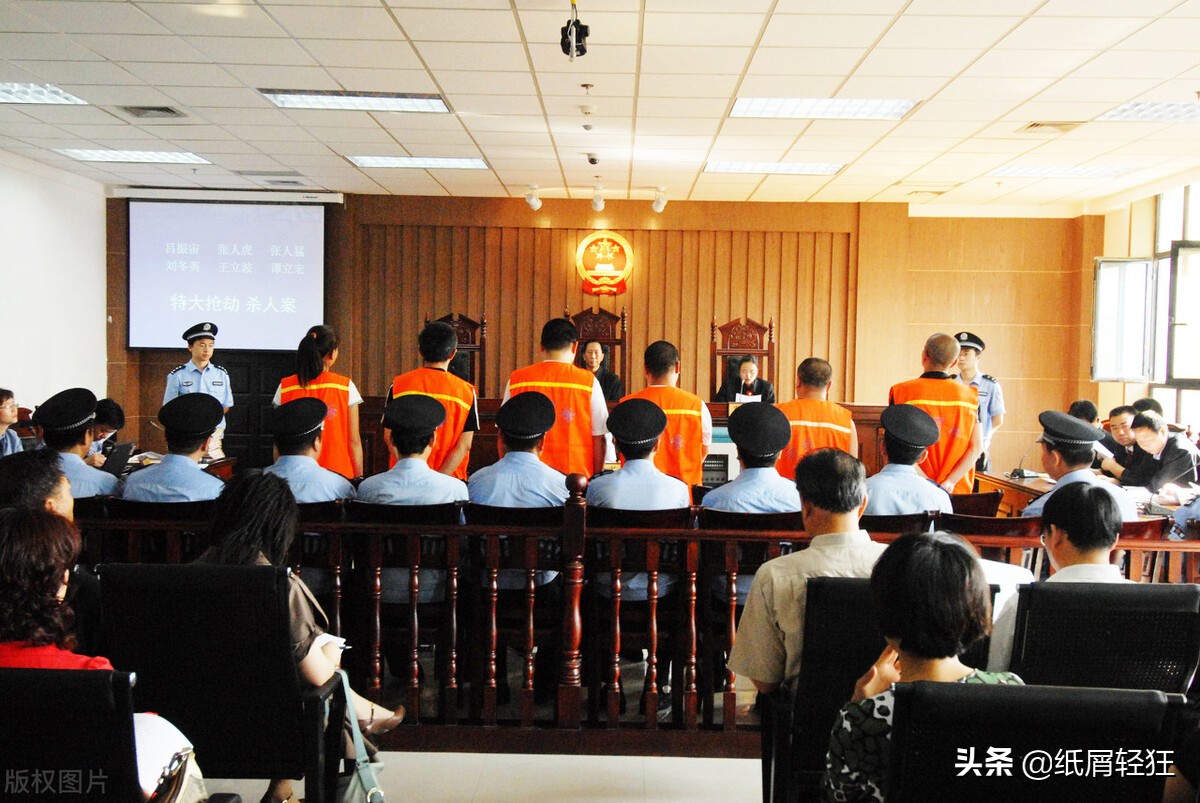 专挑中老年人下手，犯罪团伙*诱色**老人嫖娼，实施敲诈钱财