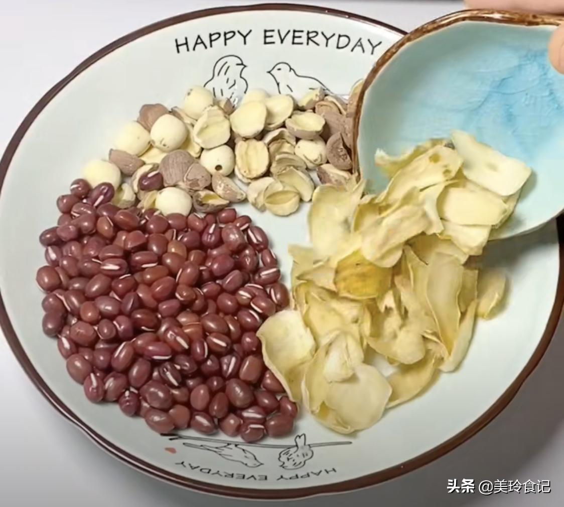 想要睡得好就用茯苓,莲子和百合哪个比较好