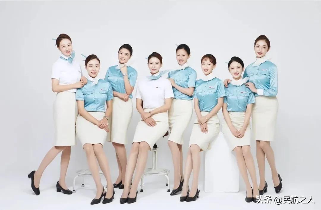 飞机上的空姐是怎么挑选的,航班上的空姐