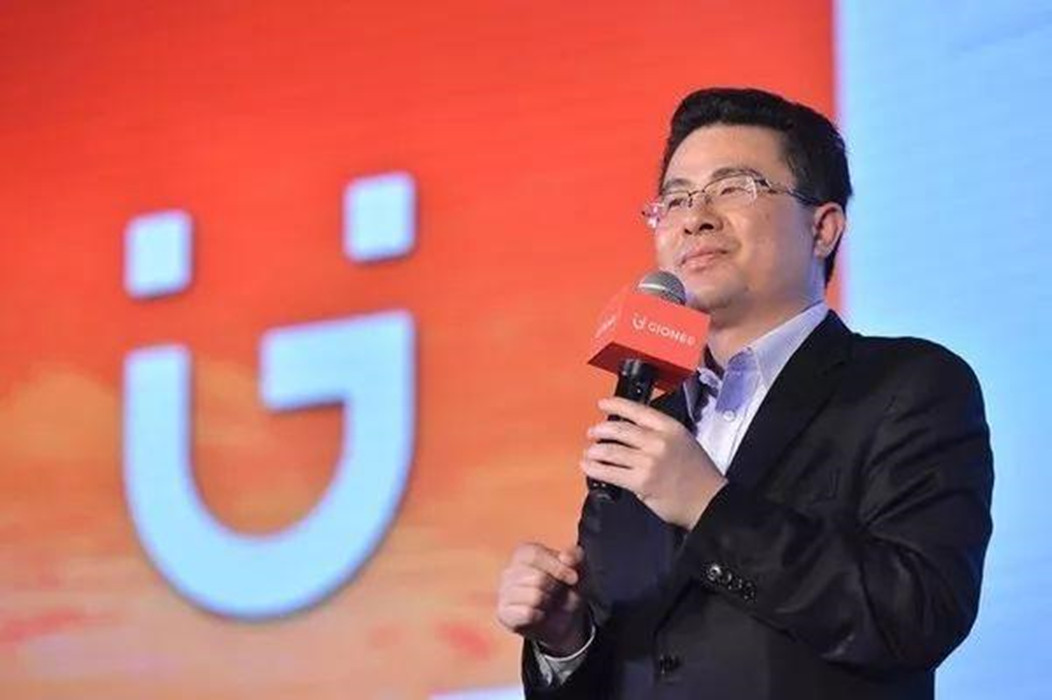 金立老板一把牌输十几亿,金立手机老板一把输50亿