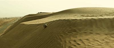 零关注，无评分，这部国产良心告诉你：没钱还谈球