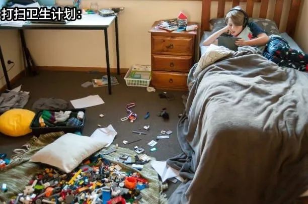 雨天开车后车镜有水咋办,开车雨刷坏了怎么处理