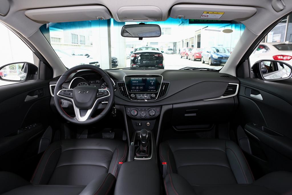 雪佛兰科鲁泽试驾视频,雪佛兰科鲁泽怎么样值得购买吗