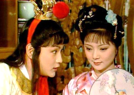 红楼最强文化舌战：杨贵妃的梗，到底戳痛了谁？