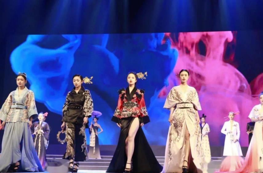 拓元分享｜最强创意年会节目，快来查收吧