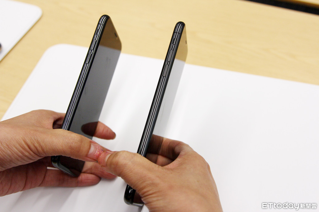 苹果xsmax白色真机图赏,iphonexsmax怎么看起来有高级感