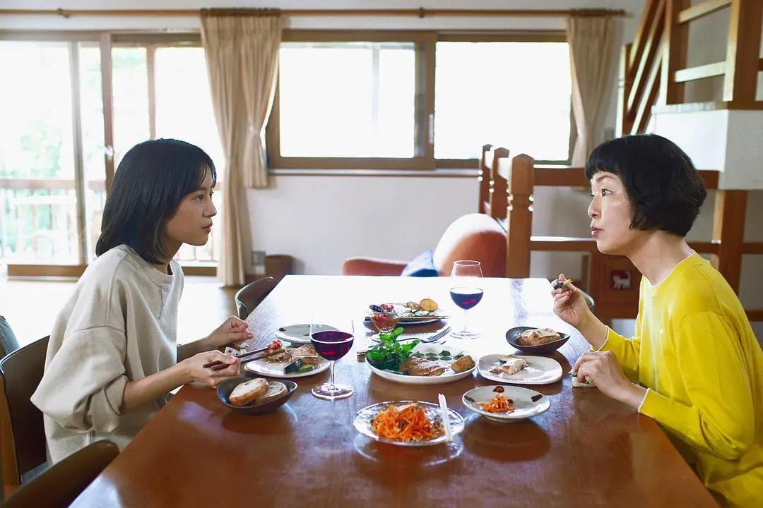 56岁阿姨独居2层别墅，不结婚不生娃，靠另类日式风圈粉无数人