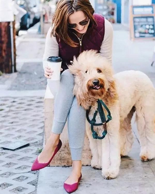 乐福鞋穿起来舒服吗,乐福鞋可以搭配阔腿裤吗