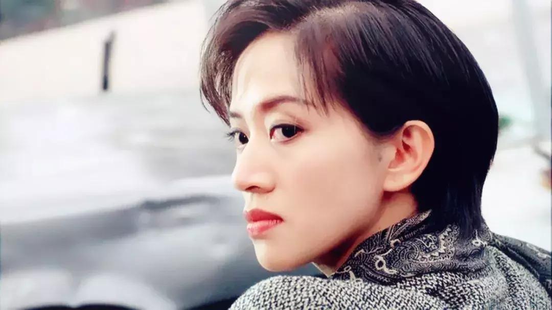 梅艳芳悲惨命运完整视频,梅艳芳的悲伤事件