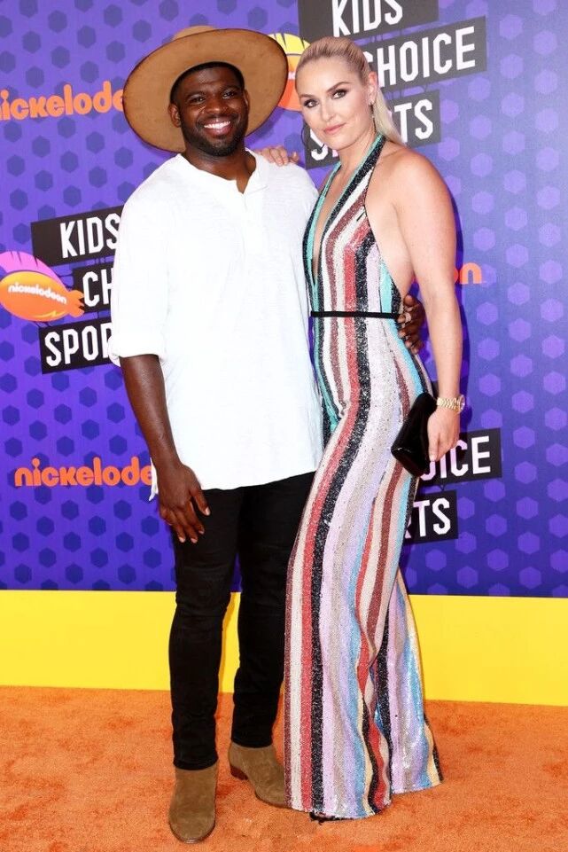 35岁滑雪女皇与黑人男友现身，曾嫁给教练，现皮肤松弛大腿粗壮