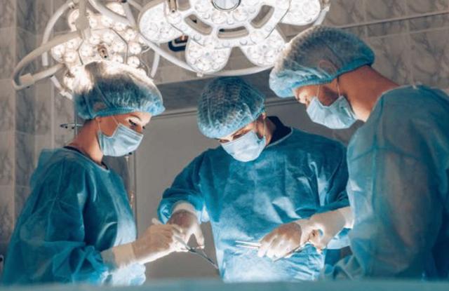 医院妇产科为什么要男医生,为什么医院妇产科会有男医生