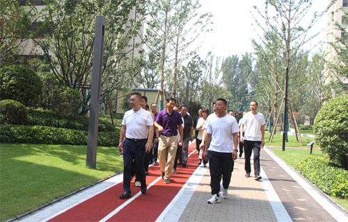 中旭中原旭友会企业家一行到大地集团参观交流