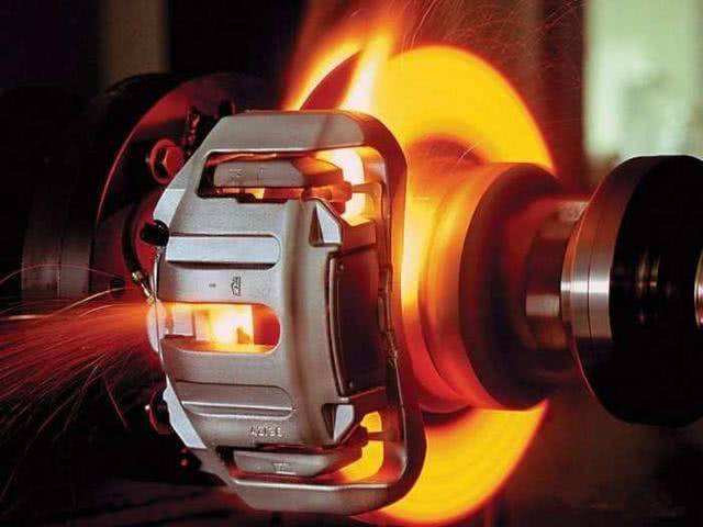 仪表盘怎么看指示灯和警告灯亮,仪表盘上的指示灯都起什么作用