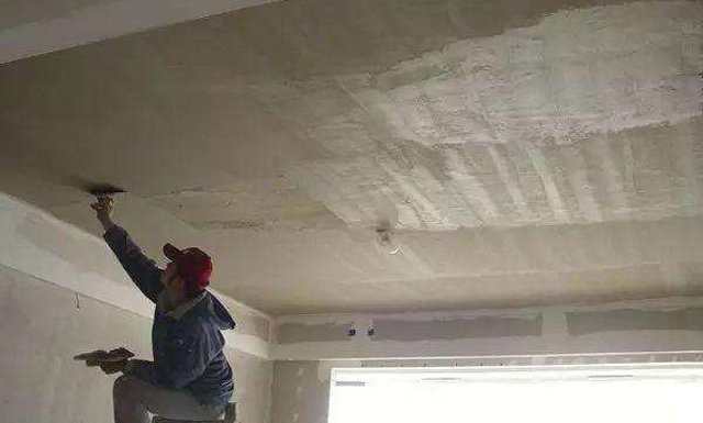 刚装修吊顶开裂的原因和解决方法,室内吊顶开裂是什么原因造成的
