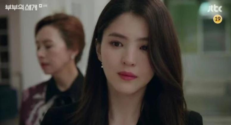 我居然被小三圈粉了！盘点5位“人气辗压正宫”的爆红小三