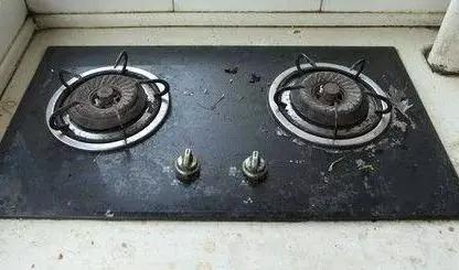 油烟机凝固的废油怎么处理,油烟机的废油别再倒掉了