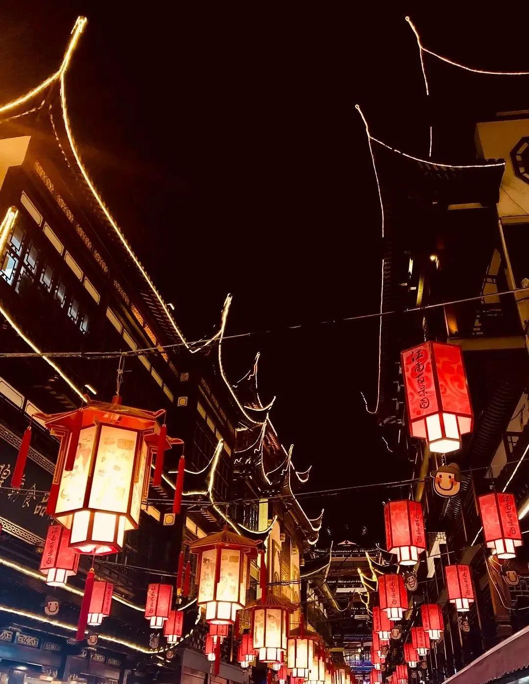 哪些瞬间让你觉得快过年了,哪个瞬间让你觉得过年了